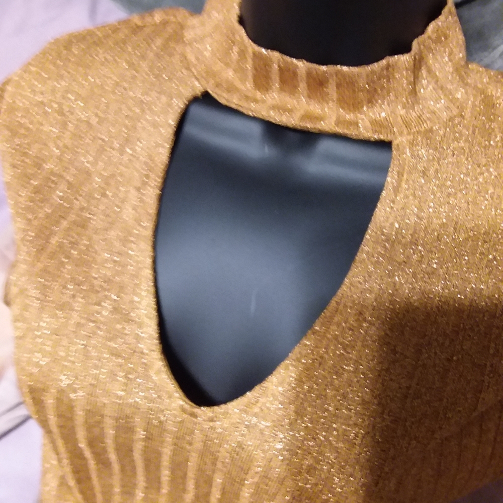 Blouse - Picture 3 of 3